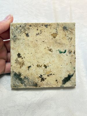 A Chinese Canton famille verte tile, 19th C. — foto 11