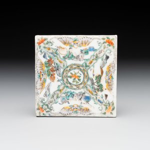 A Chinese Canton famille verte tile, 19th C. — foto 1