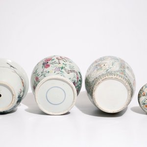 A Chinese Canton famille verte vase, a famille rose flowerpot and a baluster vase, 18/19th C — photo 6