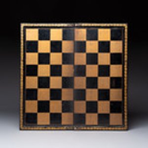 A Chinese Canton gilt-lacquered backgammon board, 19th C. — 照片 1