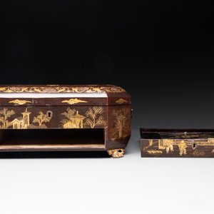 A Chinese Canton gilt-lacquered casket and an ancestral tablet of paiwei 牌位, 19th C. — photo 13