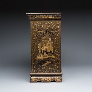 A Chinese Canton gilt-lacquered miniature cabinet on a stand — photo 4