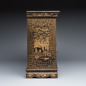 A Chinese Canton gilt-lacquered miniature cabinet on a stand — photo 6