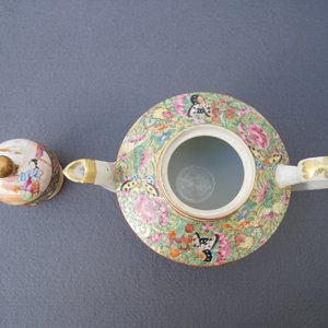 A Chinese Canton Mandarin famille rose 34-piece tea service, Daoguang — photo 12