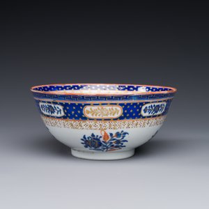 A Chinese Canton polychrome decorated bowl for the Islamic market, 19th C. — 照片 2