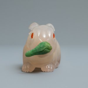 A Chinese carved agate snuff bottle in the shape of a rabbit, 19/20th C. — 照片 3