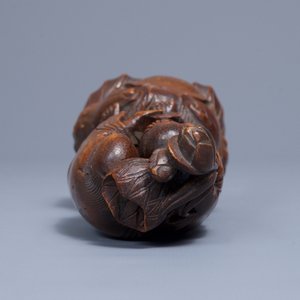 A Chinese carved bamboo group of Liu Hai and the toad, 18/19th C. — 照片 6