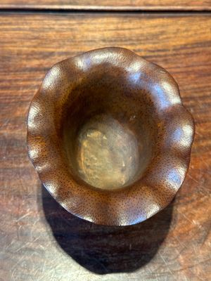 A Chinese carved bamboo 'lotus' libation cup, 17/18th C. — 照片 5