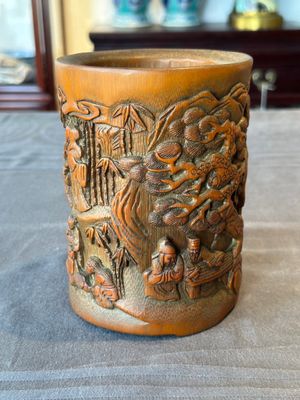 A Chinese carved bamboo 'Seven Sages of the Bamboo Grove' brush pot, 19th C. — 照片 3