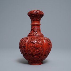 A Chinese carved cinnabar lacquer bottle vase, 19/20th C. — photo 4