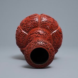 A Chinese carved cinnabar lacquer bottle vase, 19/20th C. — photo 10