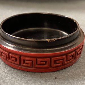 A Chinese carved cinnabar lacquer box and cover, 18/19th C. — photo 15