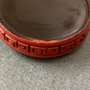 A Chinese carved cinnabar lacquer box and cover, 18/19th C. — photo 18