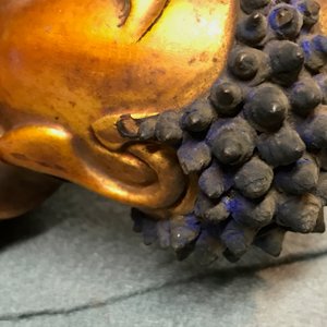 A Chinese carved gilt wood figure of Buddha standing, 18/19th C. — 照片 11