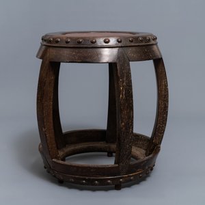 A Chinese carved hardwood stand with rootwood top, 19th C. — 照片 3