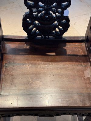 A Chinese carved hongmu armchair, 19th C. — foto 10