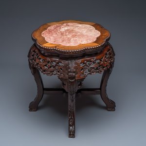 A Chinese carved hongmu marble-top stand — 照片 2