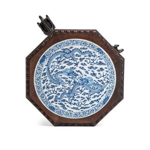 A Chinese carved hongmu table with a blue and white 'Dragons' plaque — photo 6