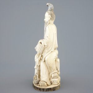 A Chinese carved ivory group of a sage with a child, 19th C. — photo 3