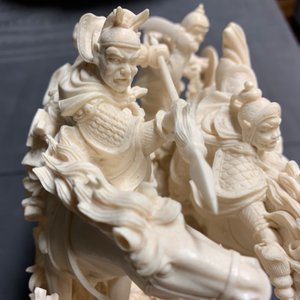 A Chinese carved ivory group with warriors on horseback, 2nd quarter 20th C. — 照片 17
