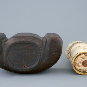 A Chinese carved ivory head of Guanyin on wood stand, 19th C. — photo 2