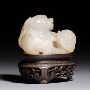 A Chinese carved jade 'Buddhist Lions' group, 19th C. — foto 5