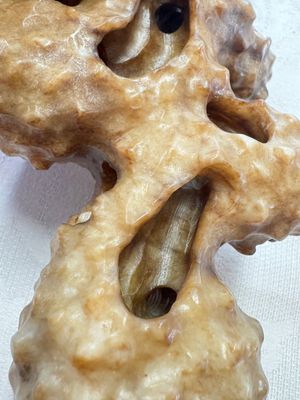 A Chinese carved jade model of a scholar's rock, 20th C. — photo 8