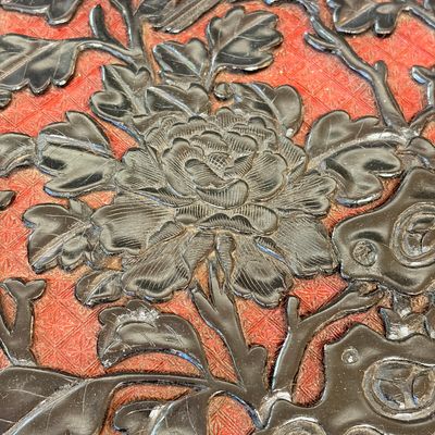A Chinese carved red and black cinnabar lacquer square tray — photo 7