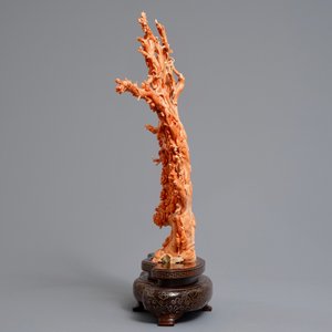 A Chinese carved red coral 'blossom tree' group on inlaid wooden stand, 19/20th C. — photo 5