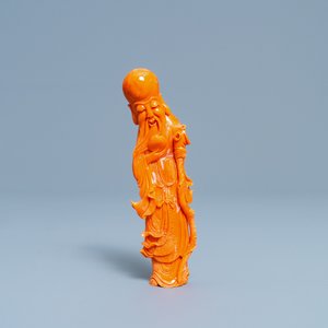 A Chinese carved red coral figure of Shou Lao, 19/20th C. — photo 3