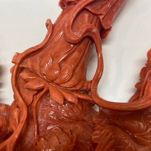 A Chinese carved red coral 'Guanyin' group, 19/20th C. — 照片 19