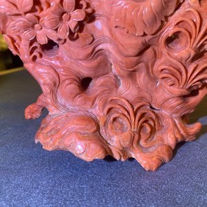 A Chinese carved red coral 'Guanyin' group, 19/20th C. — 照片 44