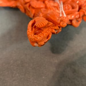 A Chinese carved red coral 'immortal' group, 19/20th C. — photo 9