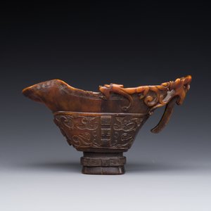 A Chinese carved rhinoceros horn 'libation cup' with chilong design, 17/18th C. — photo 3
