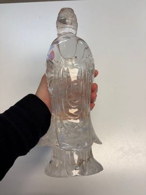 A Chinese carved rock crystal Guanyin, 20th C. — 照片 4