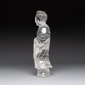 A Chinese carved rock crystal Guanyin, 20th C. — 照片 3
