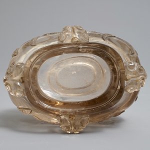A Chinese carved rock crystal hu vase, 18/19th C. — photo 6