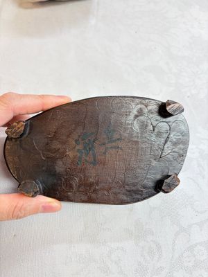 A Chinese carved soapstone 'Luohan' group on a wooden stand, Republic — 照片 20