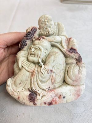 A Chinese carved soapstone 'Luohan' group on a wooden stand, Republic — 照片 2