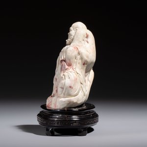 A Chinese carved soapstone 'Luohan' group on a wooden stand, Republic — 照片 3