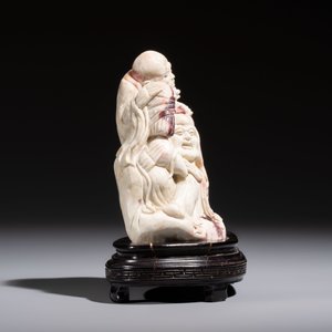 A Chinese carved soapstone 'Luohan' group on a wooden stand, Republic — 照片 5