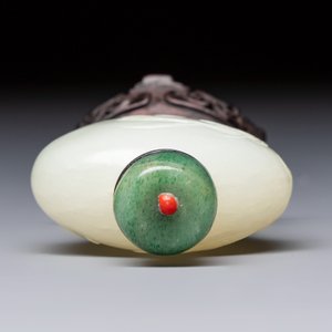 A Chinese carved white jade 'Geese' snuff bottle on a wooden stand — photo 6