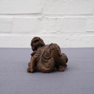 A Chinese carved wood 'Qilin and cub' group, 19/20th C. — 照片 11