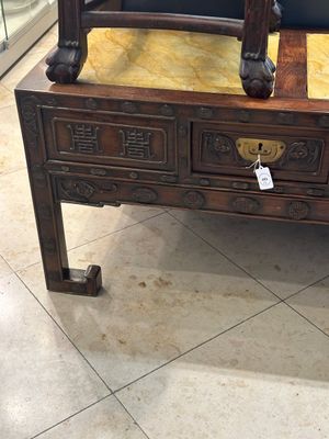 A Chinese carved wooden stand and a low table with marble tops, 19th C. — photo 5