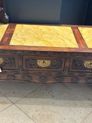 A Chinese carved wooden stand and a low table with marble tops, 19th C. — photo 6