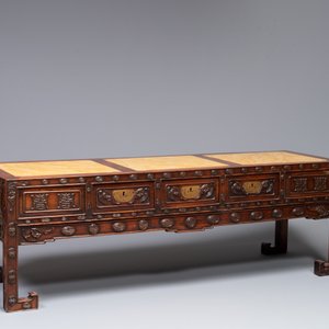 A Chinese carved wooden stand and a low table with marble tops, 19th C. — photo 2