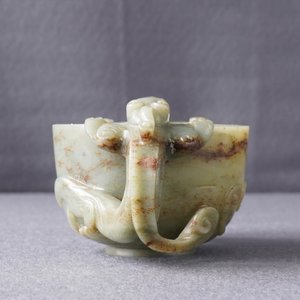 A Chinese celadon and brown jade chilong-handled cup, prob. early Qing — 照片 19