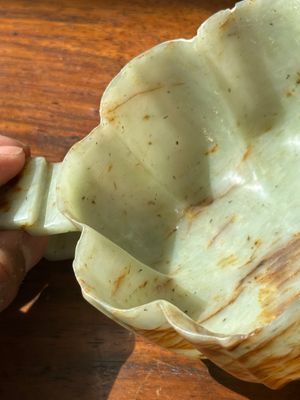 A Chinese celadon and russet jade wedding cup, 18th C. — 照片 14