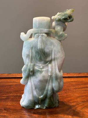 A Chinese celadon and white jade figure of Lu Xing, 20th C. — 照片 6