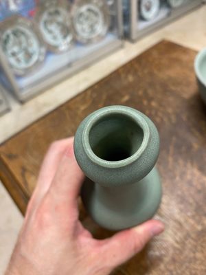A Chinese celadon-glazed bottle vase and two bowls, Yuan/Ming — photo 12